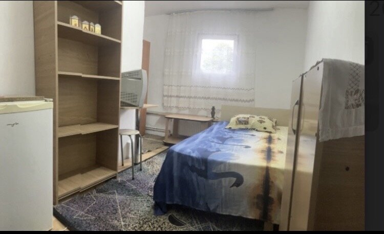 Titan, Auchan, Bl 1 Decembrie